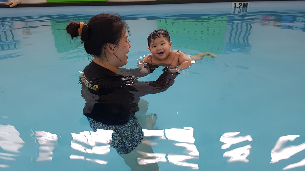 Little Splashes Aquatics - Infant Swimming Lesson