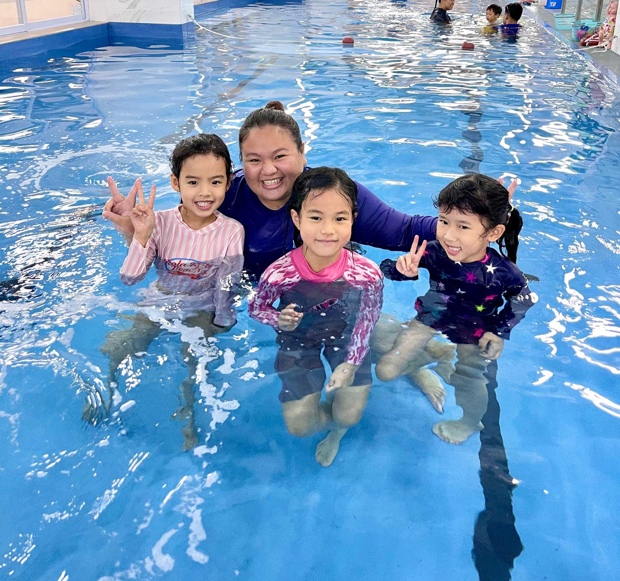 Little Splashes Aquatics - Adult Swimming Lesson