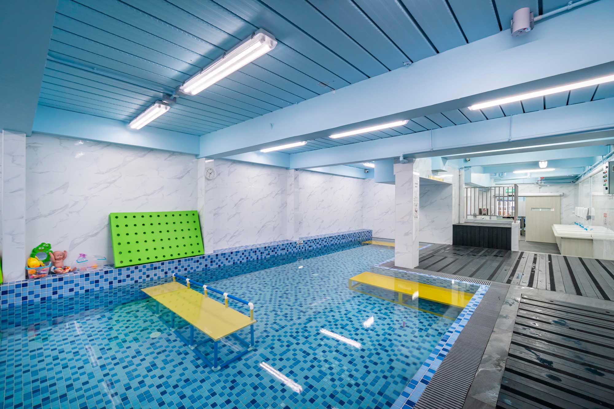 Little Splashes Aquatics - King Albert Park Outlet